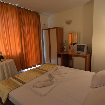 Hotel Stoyanov Ravda Eksteriør billede